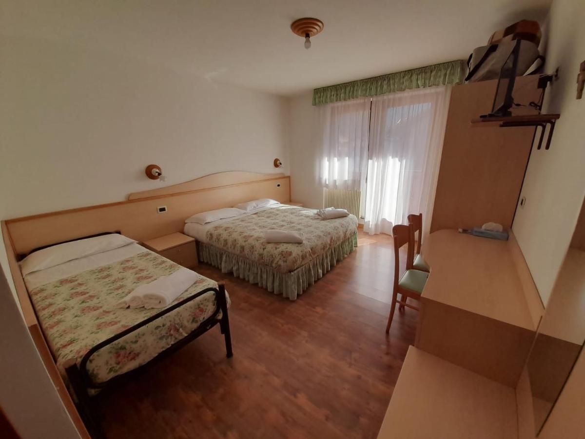Hotel Garni B&B Maffei Pinzolo Exterior photo